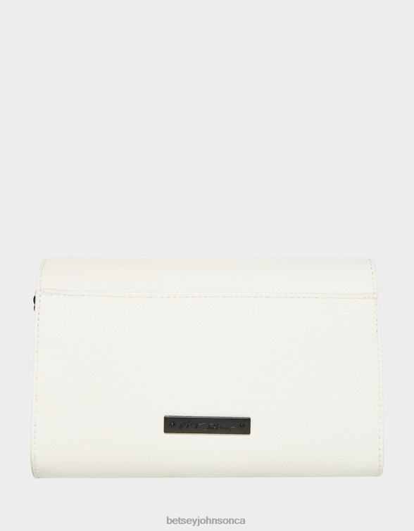 Women Xo Skull Crossbody White Betsey Johnson Accessories JHZ8F245