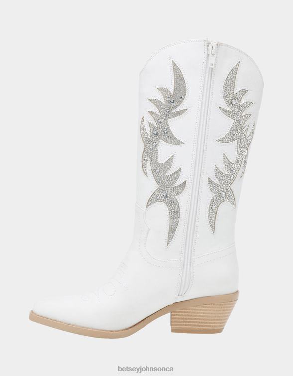 Women Aliza Ivory Betsey Johnson Shoes JHZ8F2