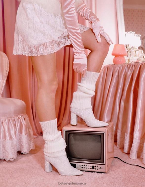 Women Cady Ivory Betsey Johnson Shoes JHZ8F48