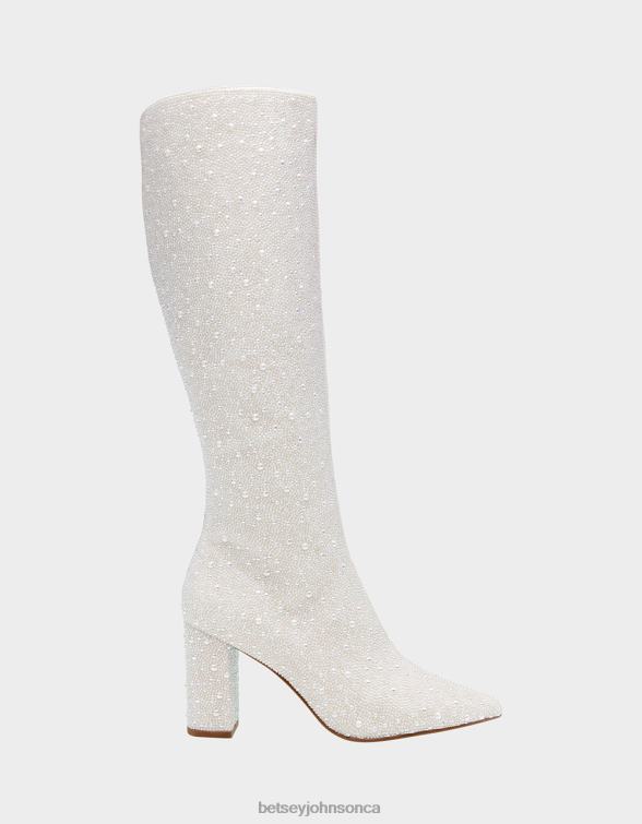 Women Candy Ivory Betsey Johnson Shoes JHZ8F190