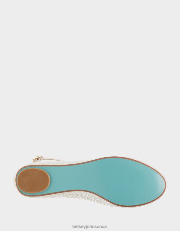 Women Ace Ivory Betsey Johnson Shoes JHZ8F132