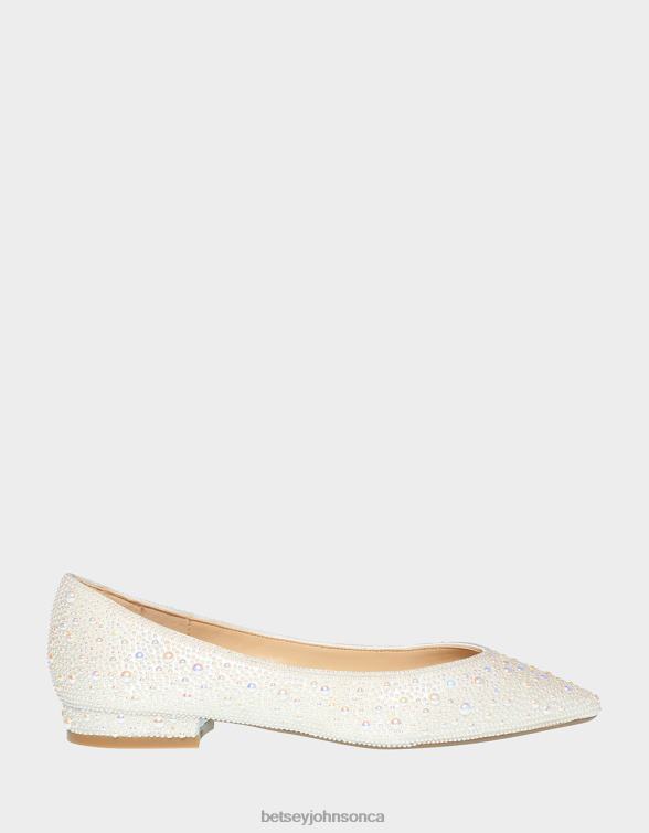 Women Sb-Jude Ivory Betsey Johnson Shoes JHZ8F136