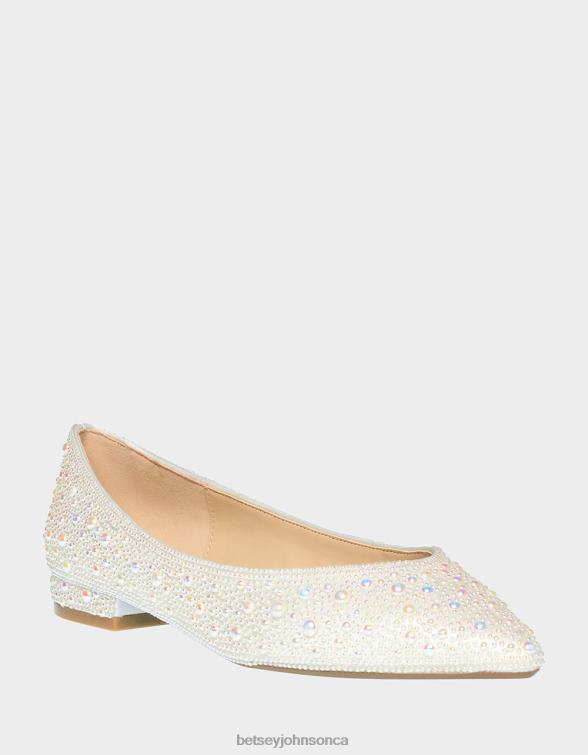 Women Sb-Jude Ivory Betsey Johnson Shoes JHZ8F136