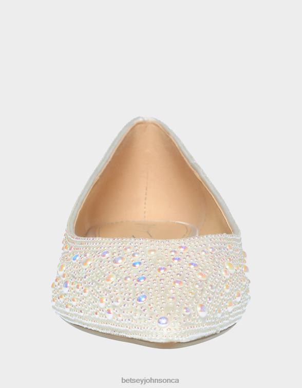 Women Sb-Jude Ivory Betsey Johnson Shoes JHZ8F136