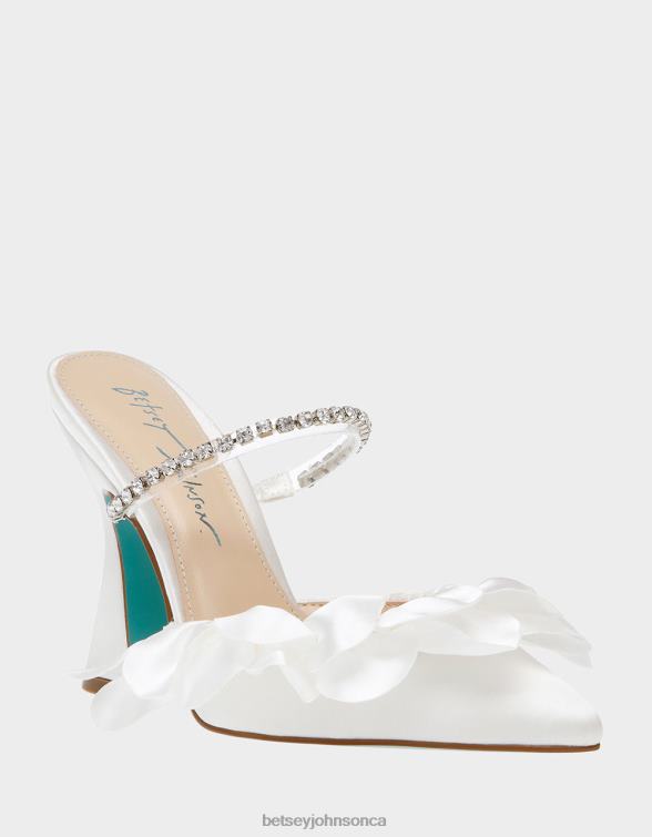 Women Jayde Ivory Betsey Johnson Shoes JHZ8F113