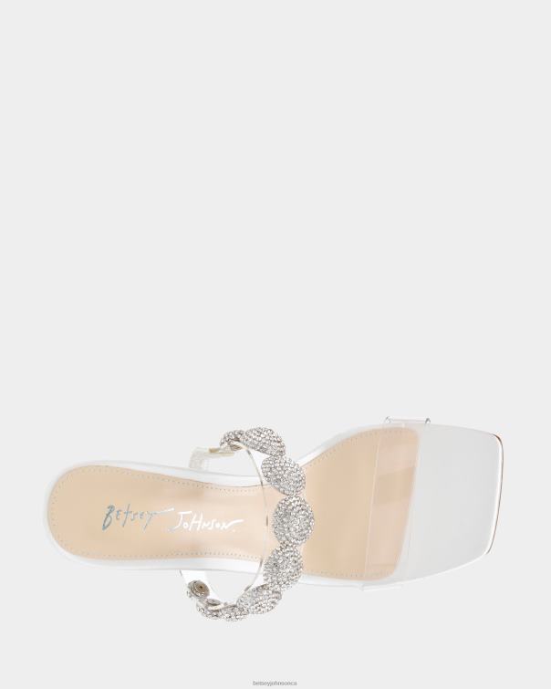 Women Troy Ivory Betsey Johnson Shoes JHZ8F162