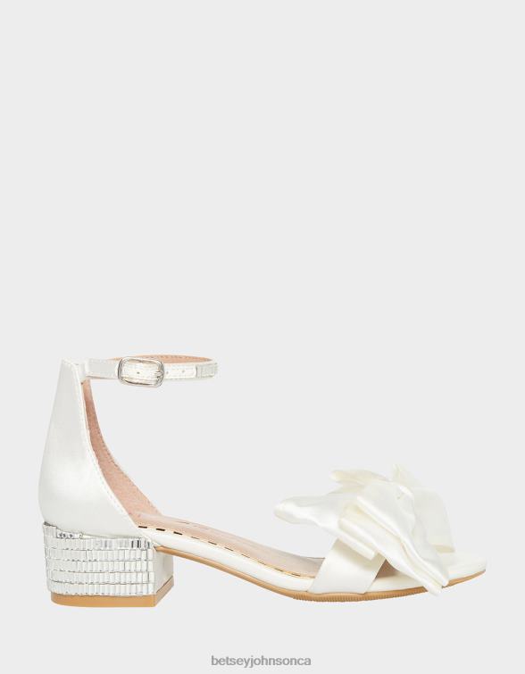 Kids Maddy Ivory Betsey Johnson Shoes JHZ8F184