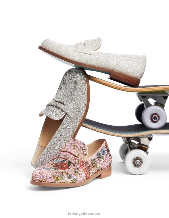 Women Aron Ivory Betsey Johnson Shoes JHZ8F78