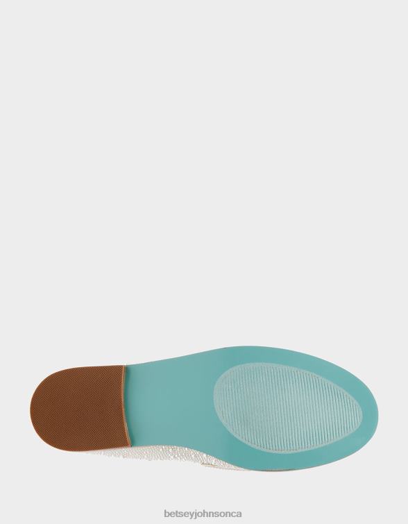 Women Aron Ivory Betsey Johnson Shoes JHZ8F78