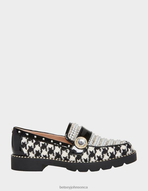 Women Mariam Black/White Betsey Johnson Shoes JHZ8F118