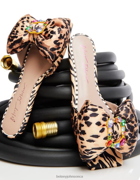 Women Daisyy-G Leopard Multi Betsey Johnson Shoes JHZ8F59