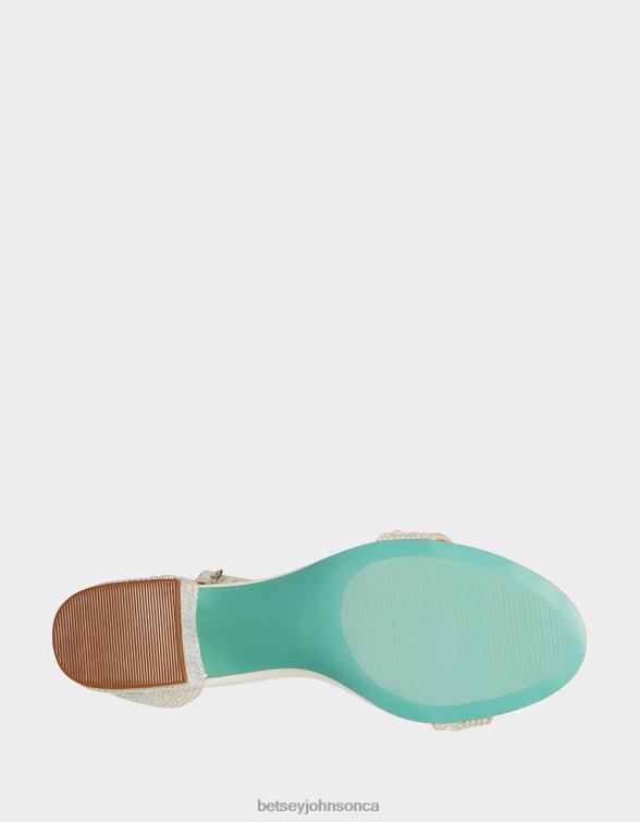 Women Mari Ivory Betsey Johnson Shoes JHZ8F38