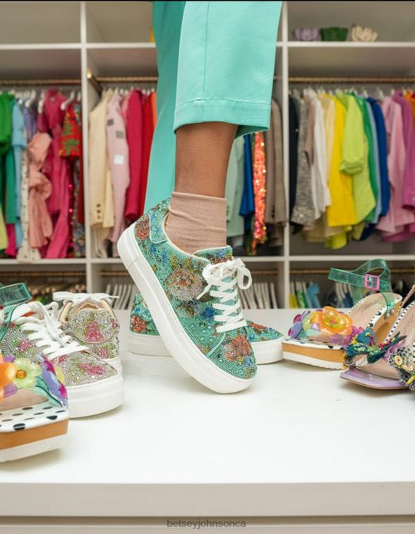 Women Sidny Green Multi Betsey Johnson Shoes JHZ8F47